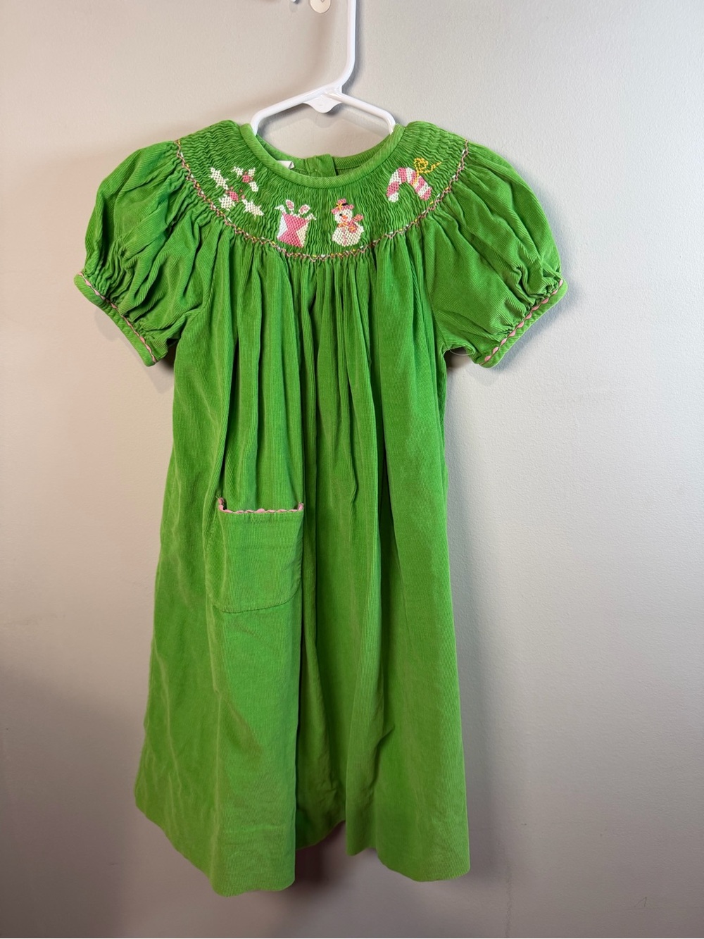 Amanda Remembered girls smocked Christmas Holiday dress size 4